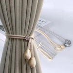 rideaux gris clair texture lin classique clous décoratifs rubans pompons sans perçage