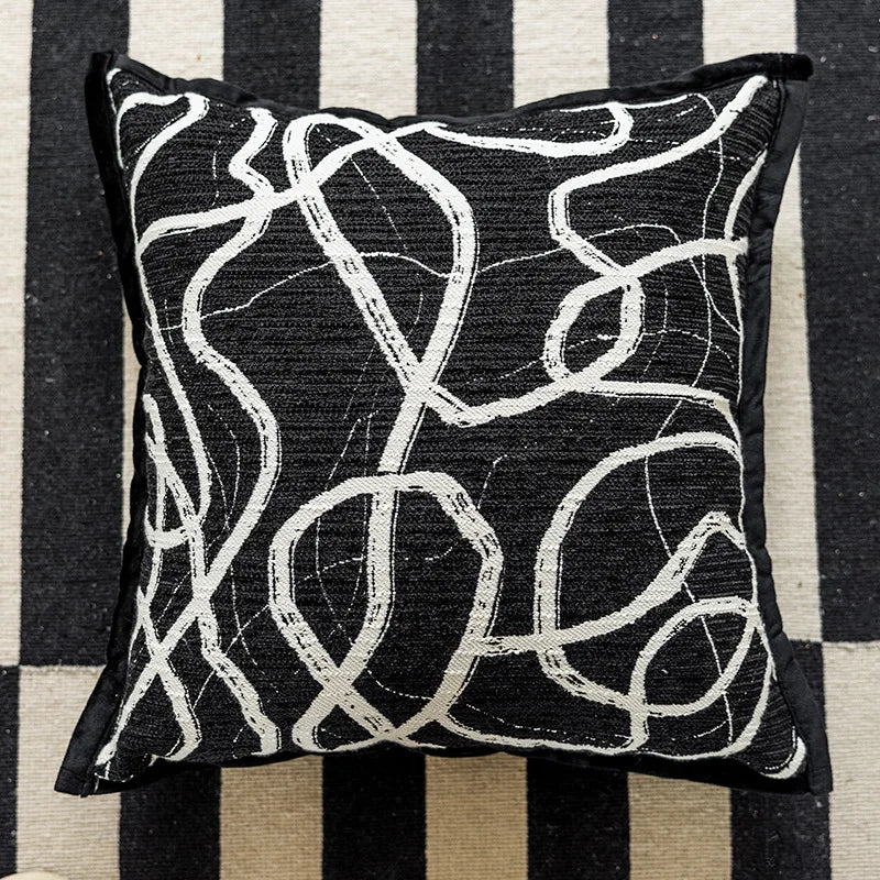 coussin deco fausse fourrure motif geometrique noir blanc nordique contemporain canape voiture