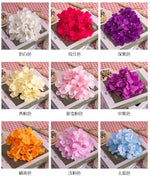 fleurs artificielles hortensia blanches roses bleues mariage extérieur bouquet décoration moderne minimaliste