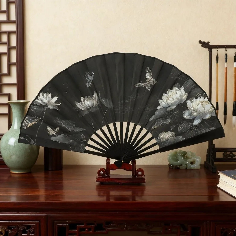 éventails pliants traditionnels chinois fleurs papillons calligraphie paysages noir blanc bleu gris rose support