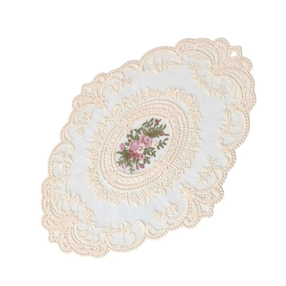 serviette table brodée dentelle florale blanc rose pâle vintage romantique tissu anti brûlure table