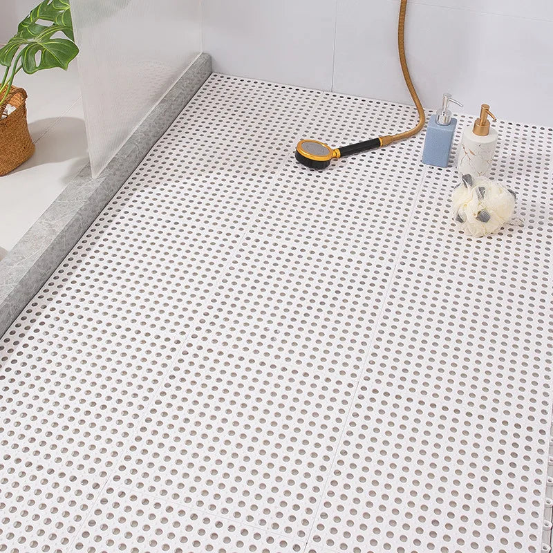 tapis douche blanc gris perforé moderne imperméable drainage antidérapant salle bain