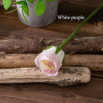décoration intérieure bouquet roses artificielles blanc rose bleu violet classesiques feuilles verte mariage anniversaire