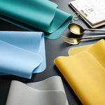 tapis table silicone moderne 60x40cm 40x30cm bleu jaune vert gris assiettes cuillers bols verres