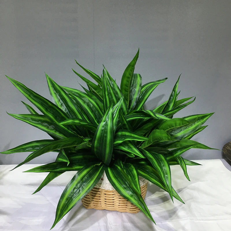 plantes artificielles vertes moderne feuilles rayées extérieur intérieur décoration maison jardin