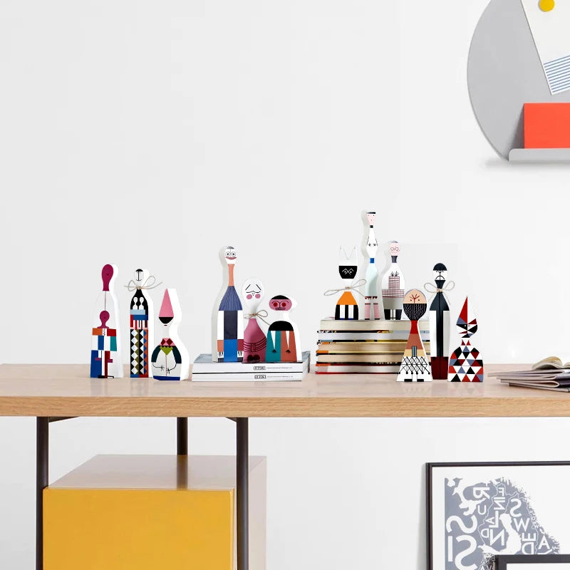 figurines decoratives modernes abstraites geometriques blanc noir rouge bleu gris beige triangles lignes noel