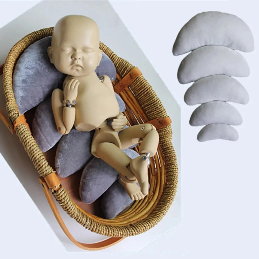 coussin semi lunaire gris uni moderne 30cm 25cm 20cm 18cm 15cm poser bébé 1ans