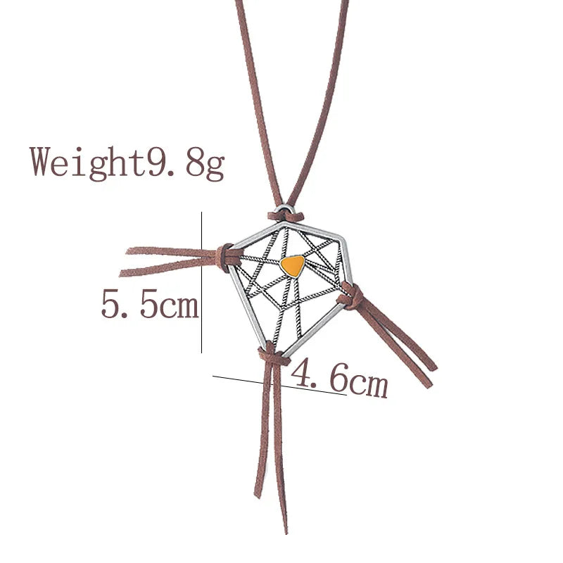 collier moderne porte clés géométrique argent marron jaune cœur doré ligne noire minimaliste