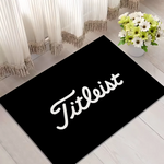 tapis sol moderne noir blanc logo titleist décor intérieur maison entrée salon luxe