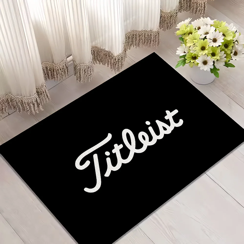 tapis sol moderne noir blanc logo titleist décor intérieur maison entrée salon luxe