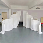 structure métallique arche tissu blanc plissé élégante decor événement anniversaire mariage photo backdrop