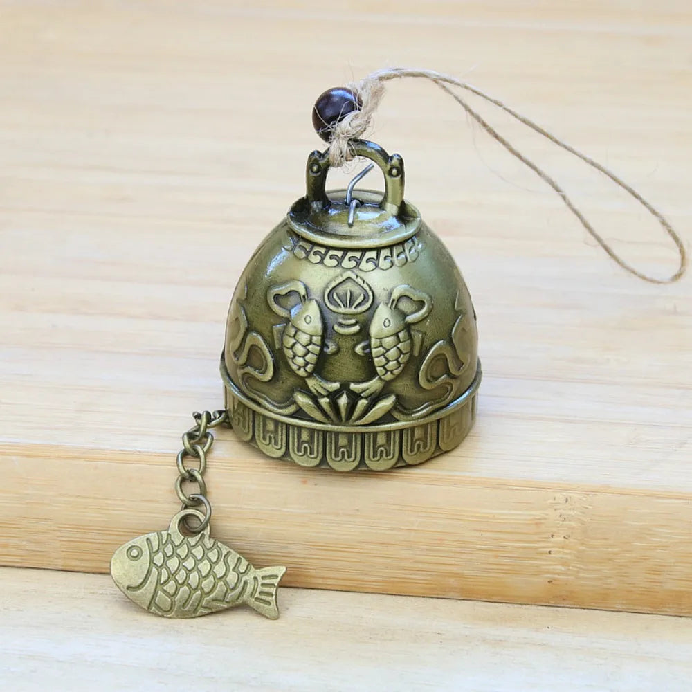cloche décorative artisanale bronze doré motifs poissons oiseaux vintage(chaines bois)