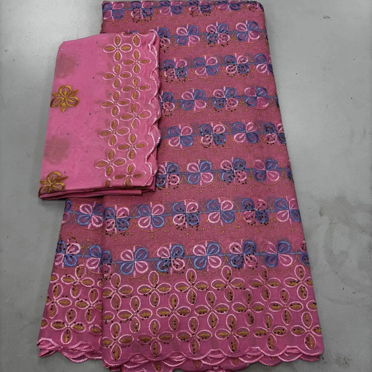 tissu coton dentelle voile mariage rose bleu jaune blanc marron noir fleurs