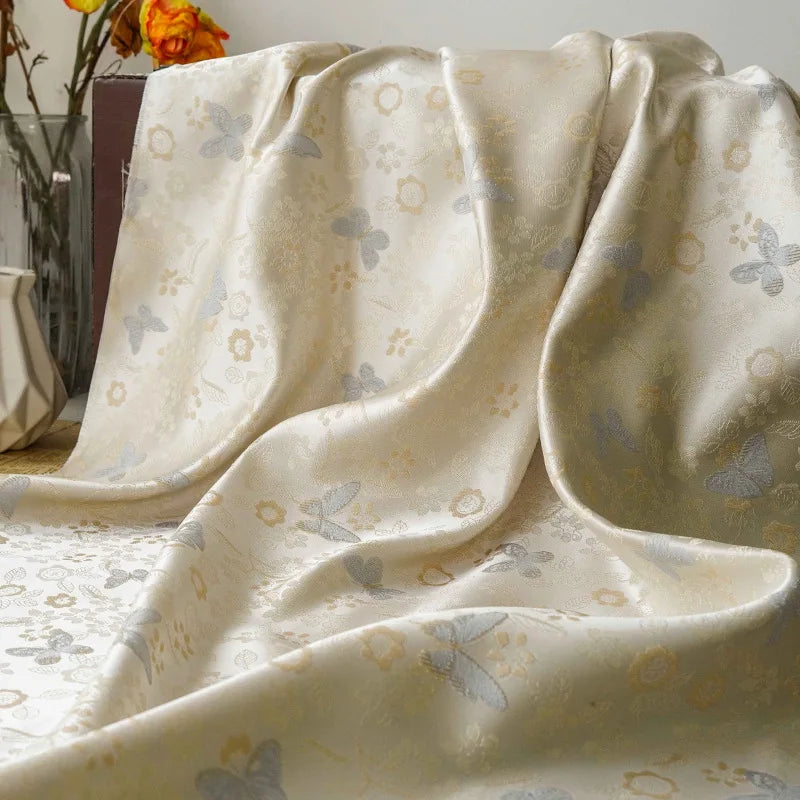 tissu polyester papillons fleurs rose clair moderne élégant brocart jacquard coudre décoration robe sac