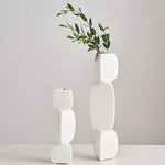 vases decoratifs modernes minimalistes geometriques blanc noir sculpturauxbranches feuillageintérieur decoration