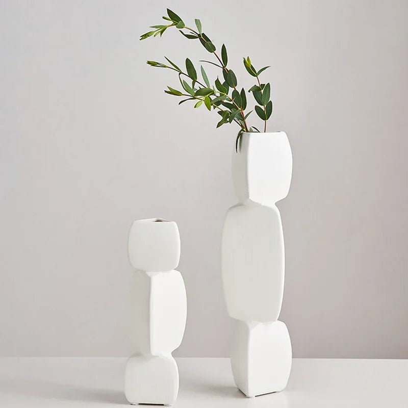 vases decoratifs modernes minimalistes geometriques blanc noir sculpturauxbranches feuillageintérieur decoration