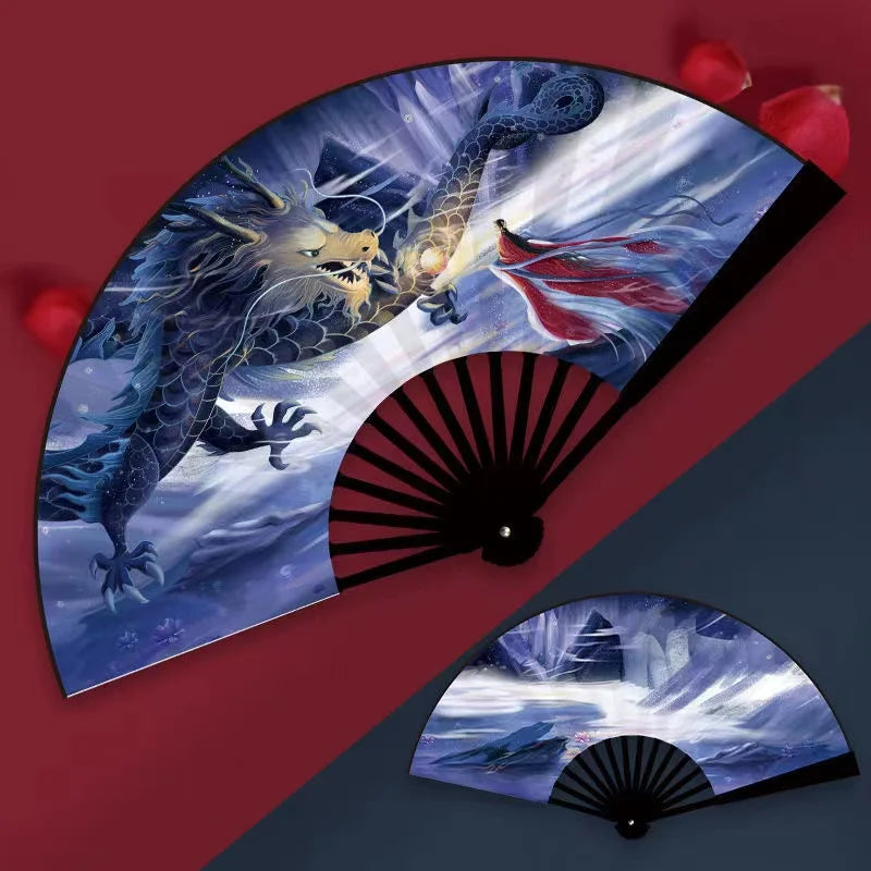 éventail traditionnel artisanal peinture artistique motifs floraux ruban décoratif couleurs vives