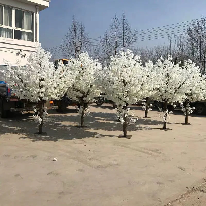 arbre artificiel blanc fleurs tronc brun moderne décoration extérieure mariage photo accueil