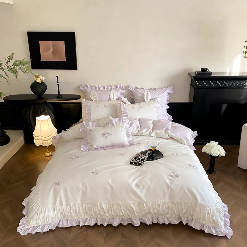 ensemble literie blanc lavande broderies florales fronces classique romantique drap housse taies oreillers