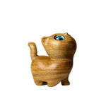 statue chien bois sculpté main marron clair texture peau artisanale modernescrição courte