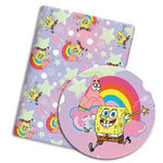 protège coussin personnages animés bob l'éponge motifs floraux lettrage bleu rose grisclair tissu polyester