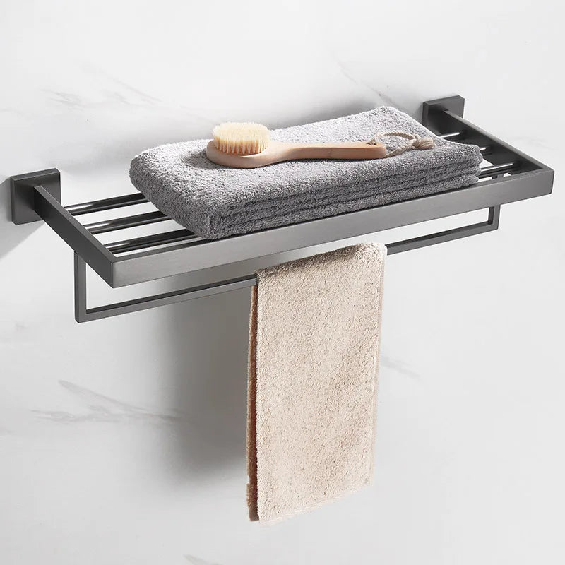 ensemble accessoires salle bain acier inoxydable gris moderne porte serviette savon brosse mural
