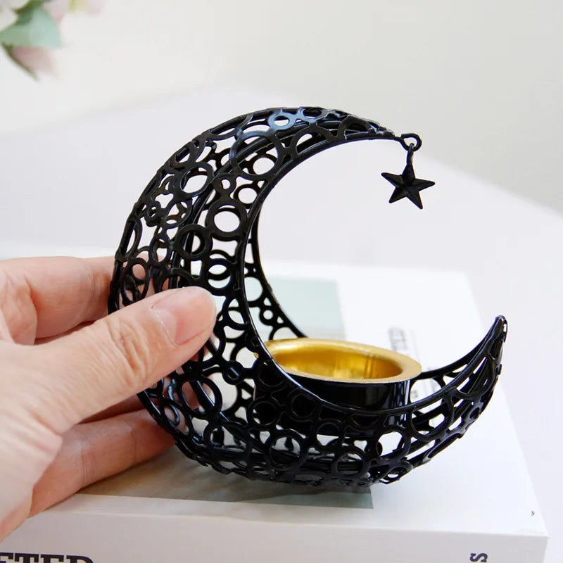 support bougie forme croissant lune argent doré noir ornements ajourés motifs géométriques artisanal décoration