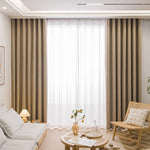 Détail du tissu velours du rideau occultant beige