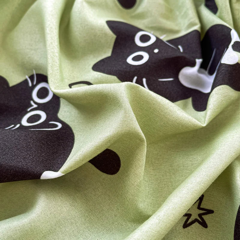 drap housse imprimé chats noirs fond vert clair élastique oreiller coussin enfant moderne doux