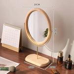 miroir cosmétique classique bois marron foncé pied central ornement décoration chambre erotique