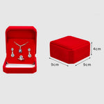 boîtes bijoux velours rouge gris rose bordeaux classiques rangement colliers boucles doreilles