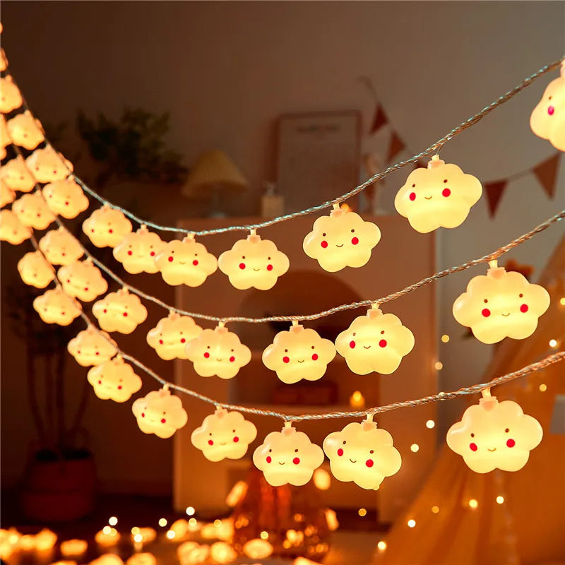 nuages mignons blanc jaune guirlande lumineuse moderne décoration noël anniversaire mariage
