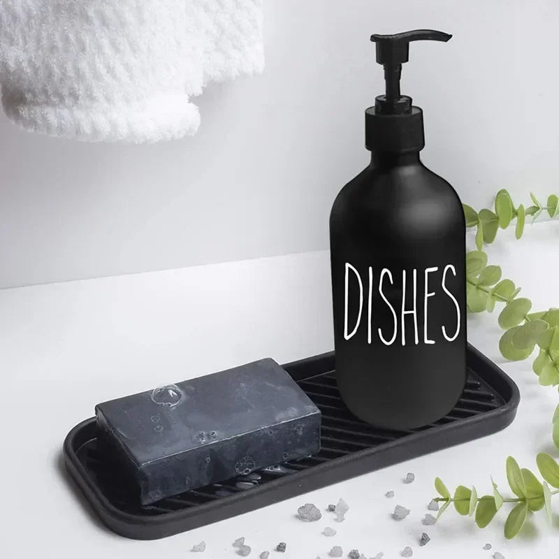 bouteilles savon liquide 500ml noir blanc texte hands dishes minimaliste moderne pompe pression