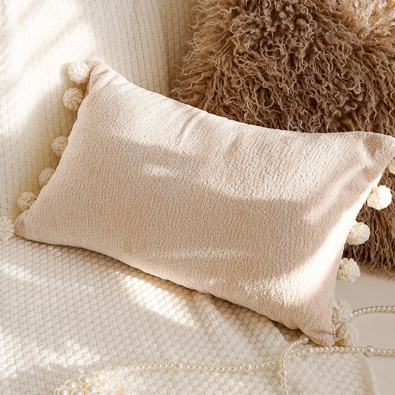 housse coussin décorative motif floral beige marron texture douce canapé lit salon moderne élégant