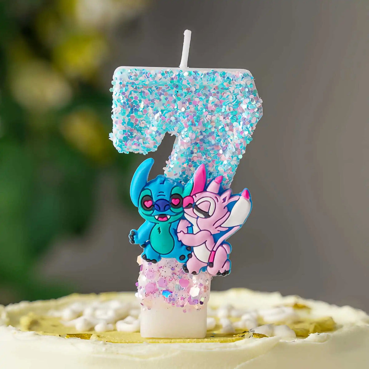 bougies numériques bicolores paillettes personnages animés bleu rose blanc decoration anniversaire enfants