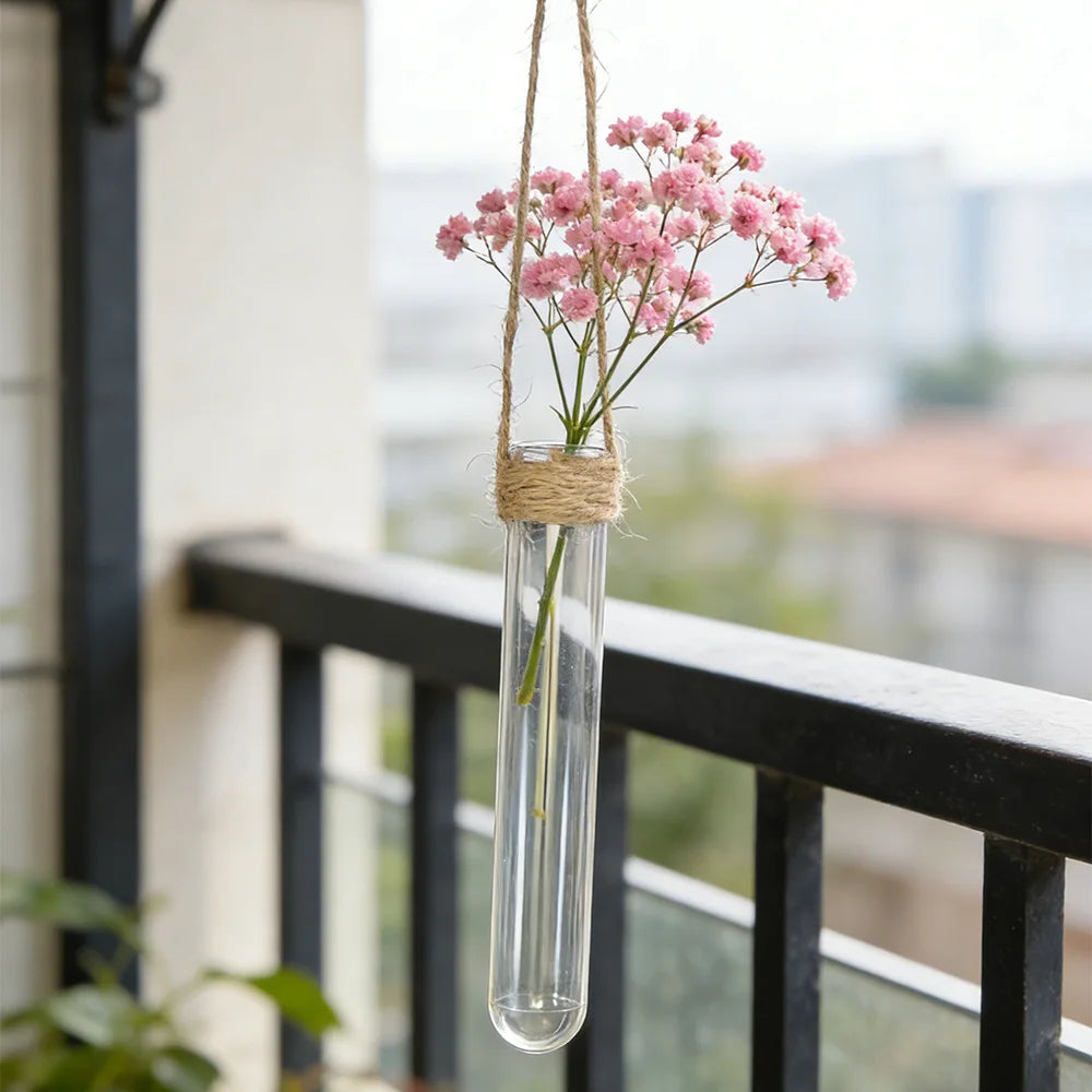 vases suspension transparents tubes essai verre minimaliste plante fleur décoration intérieure contemporaine scientific mur