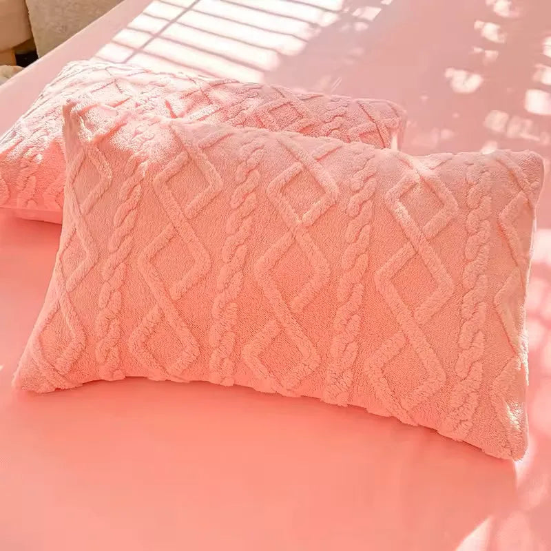 housse coussin décorative motif géométrique couleurs vives moderne blanche bleue orangée rosée lilas verte