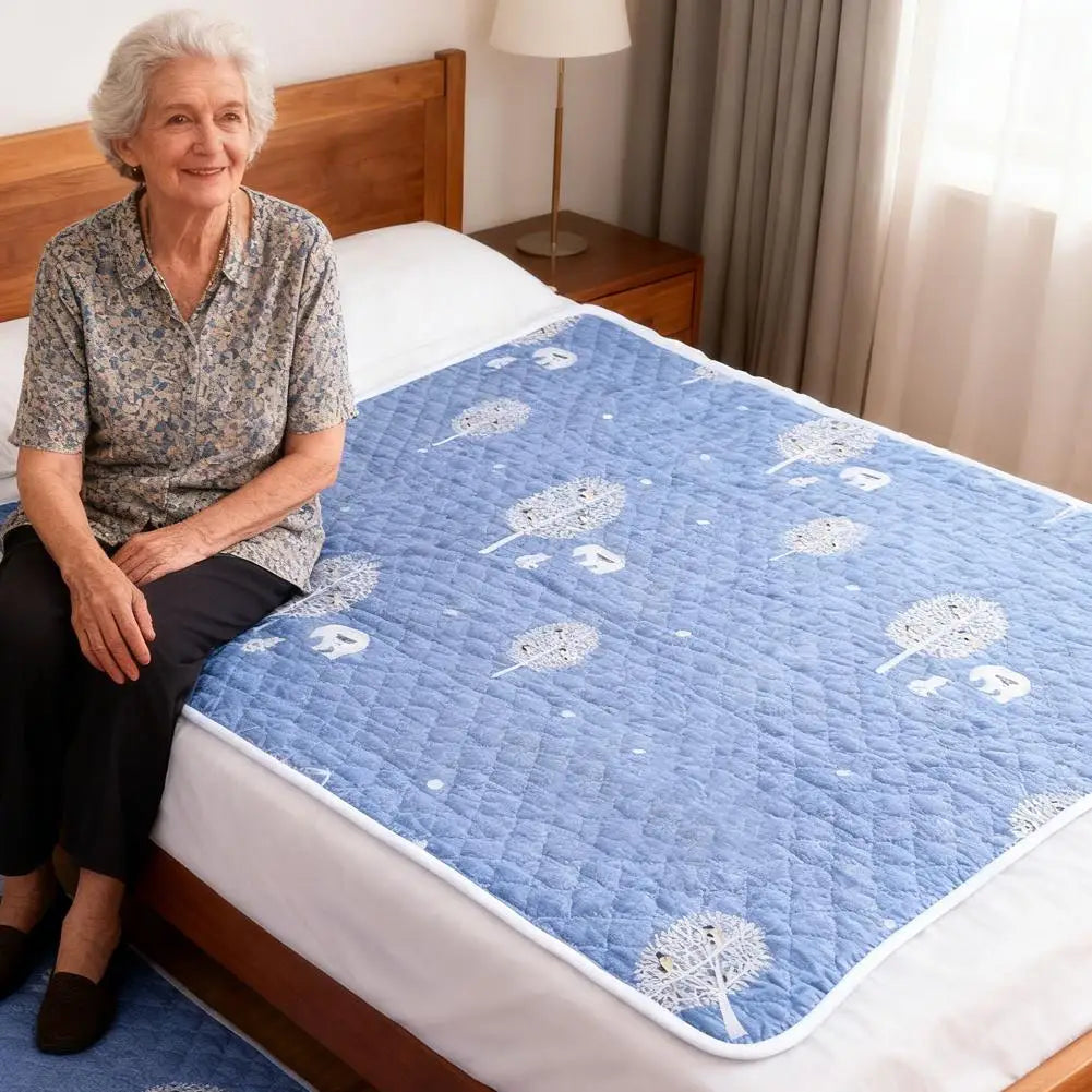 coussin absorbant bleu clair motif petits arbres blancs moderne anti fuites