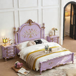 lit violet classique tête lit fleuri ornementation baroque doré chambre coucher moderne minimaliste