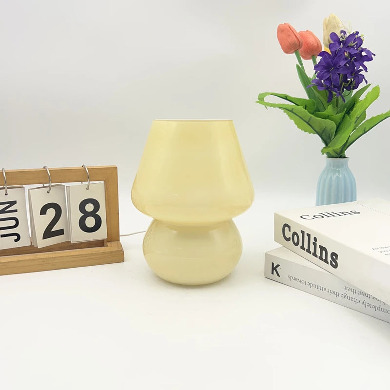 lampe table moderne verre blanc rayures horizontales opaque alimentée USB chambre salon decoration intérieure
