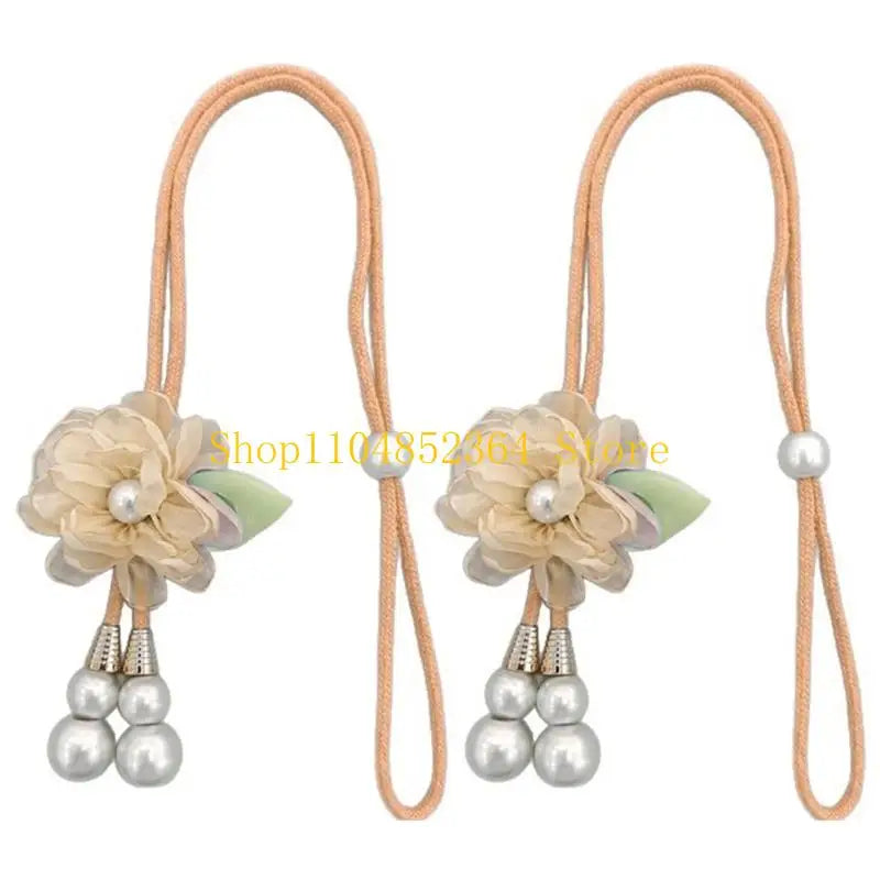 rubans fenêtre décoratifs élégants couleurs variées bleu rose beige