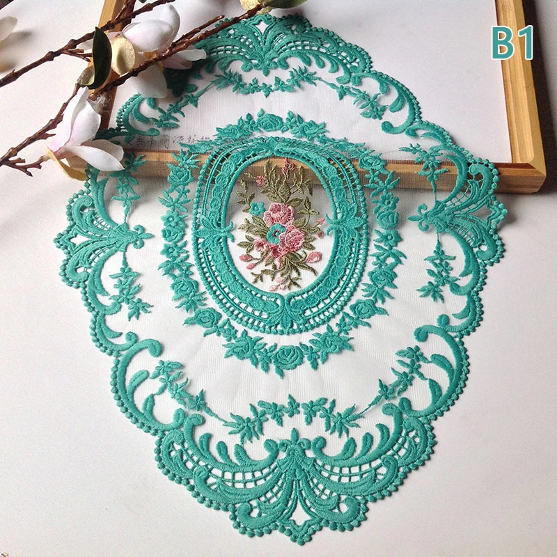 serviettes table blanc broderie florale dentelle classique vintage mariage festivité