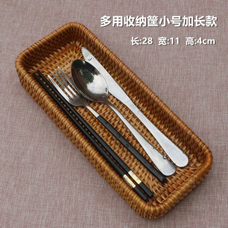 paniers rotin tressé marron clair traditionnels rangement présentation maison cuisine
