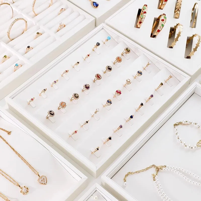 présentoir bijoux cuir classique or argent pierres précieuses clips rangement boîte plateau