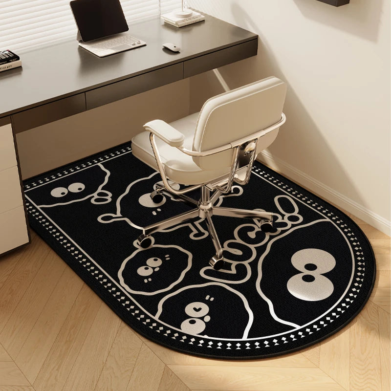 tapis moderne carreaux noirs blancs visages stylisés antidérapant imperméable polyester graphique