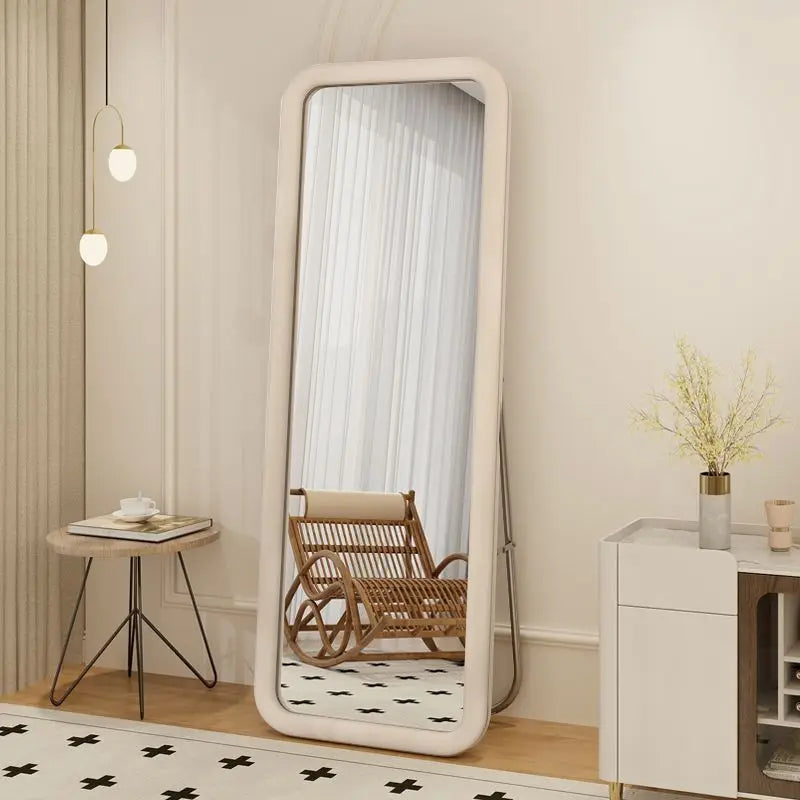 miroir moderne rectangulaire silver fixations invisibles décoration intérieure chambre salon blanc beige