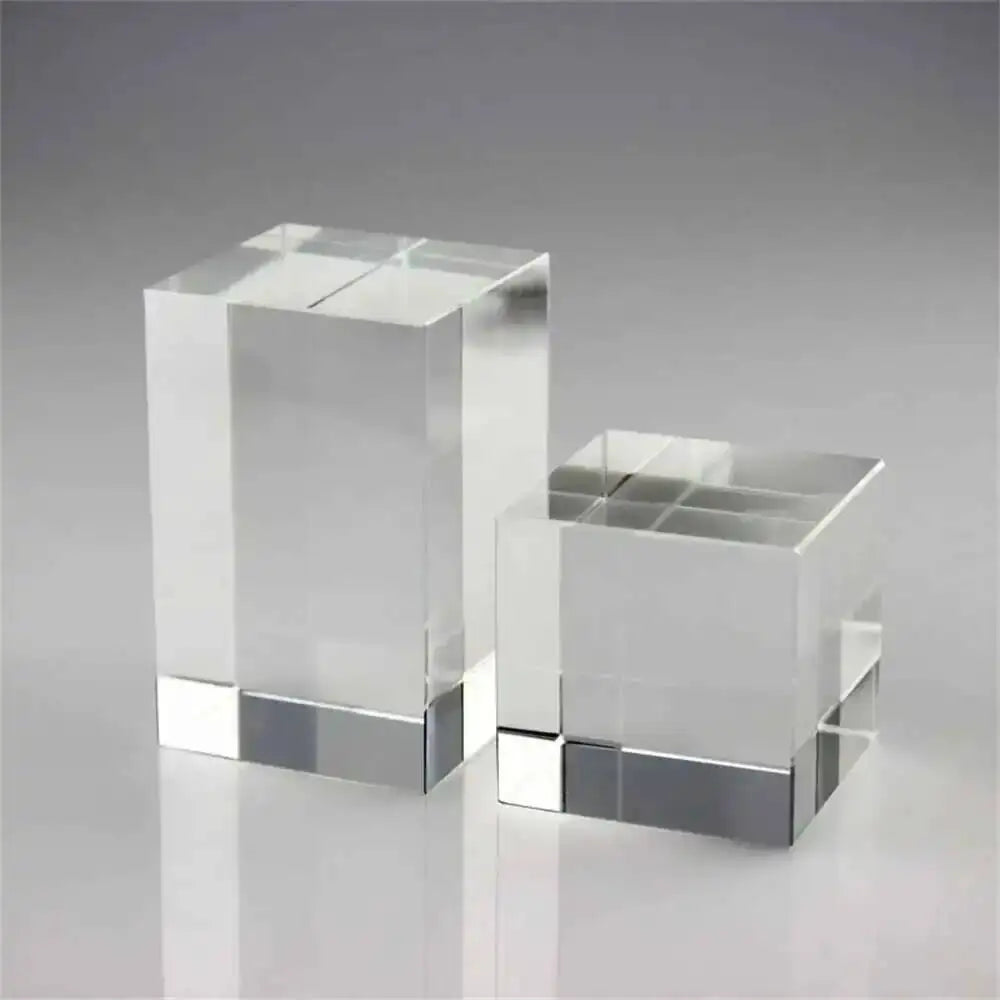 blocs transparents prisme rectangulaire paysage maison arbres moderne minimaliste feng shui