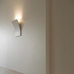 applique murale moderne forme livre blanc minimaliste éclairage chambre coucher led 10m²