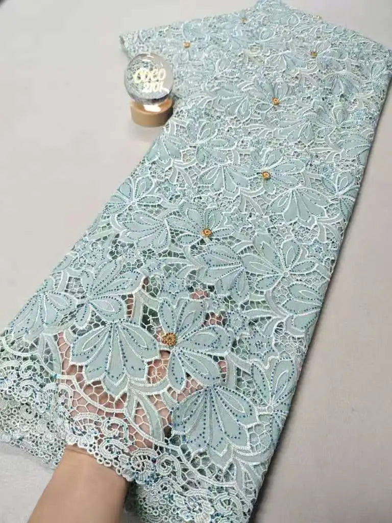 tissu dentelle polyester coton fleurs motifs floraux blanc rose clair noir vert dorées occasion