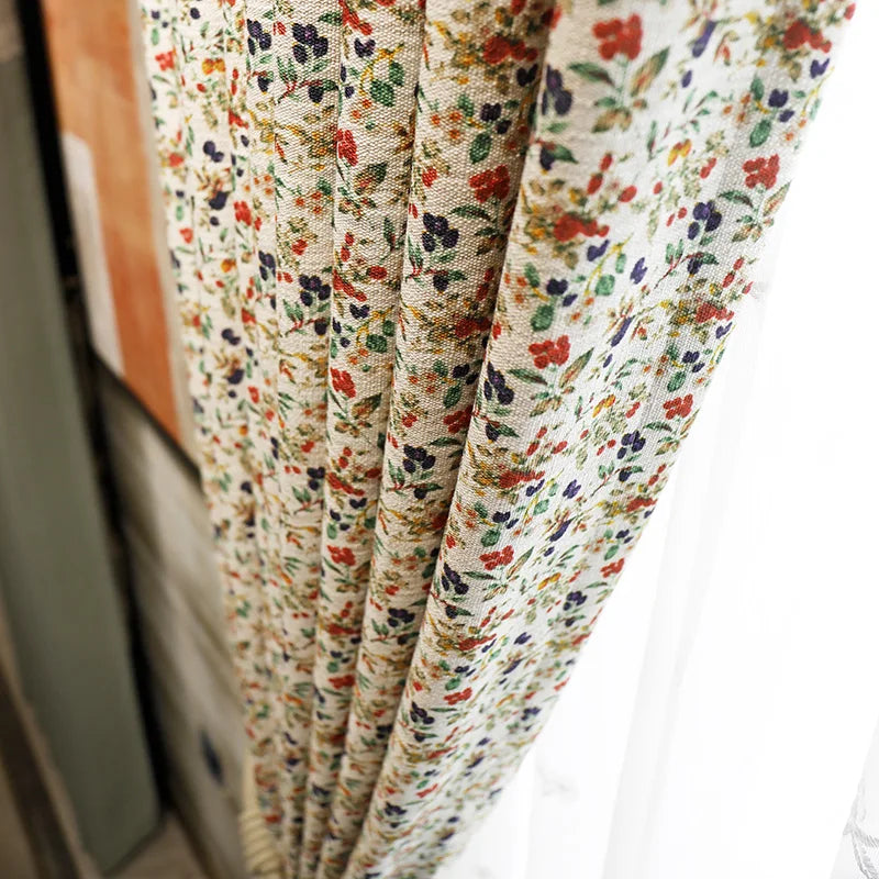 rideau vintage fleurs motif beige rouge vert bleu dentelle coton lin salon chambre maison